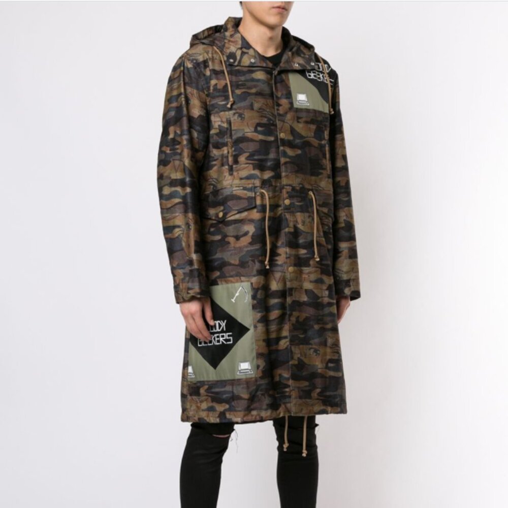 BNWT SS19 UNDERCOVER "BLOODY GEEKERS" CAMO COAT 2